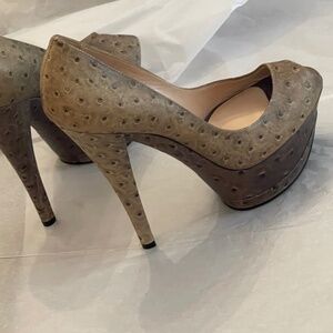 NWOB Casadei Ostrich Embossed Leather Peep Toe Platform Pumps 8.5